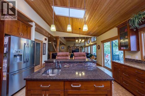 1259 Little Shuswap Lake Road Unit# A, Chase, BC - Indoor Photo Showing Kitchen