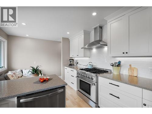 2176 Blackwell Avenue, Merritt, BC - Indoor Photo Showing Kitchen With Upgraded Kitchen