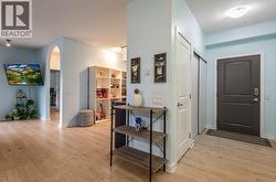 Large front entryway with coat closet - 