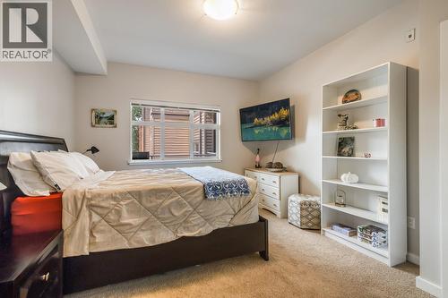 151 Taylor Road Unit# 202, Kelowna, BC - Indoor Photo Showing Bedroom