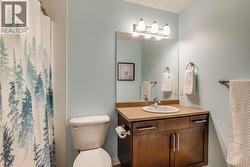 Ensuite Full Bathroom - 