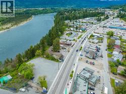 1445 COLUMBIA Avenue  Castlegar, BC V1N 1H8
