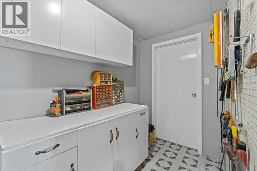 2121 3 Avenue Se, Salmon Arm, BC - Indoor Photo Showing Other Room