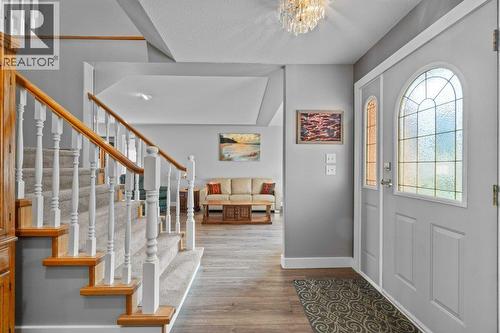 2121 3 Avenue Se, Salmon Arm, BC - Indoor Photo Showing Other Room