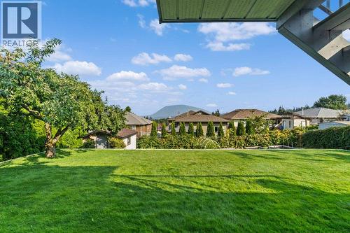 2121 3 Avenue Se, Salmon Arm, BC - Outdoor