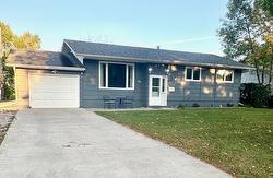 84 Centennial Drive  Dauphin, MB R7N 2W9