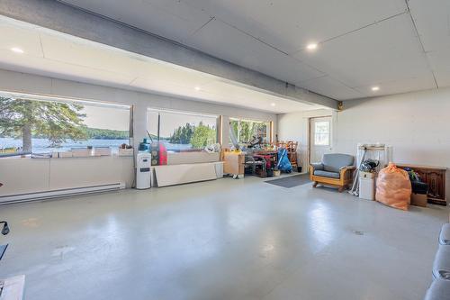 Family room - 4925 Ch. De La Minerve, Labelle, QC - Indoor