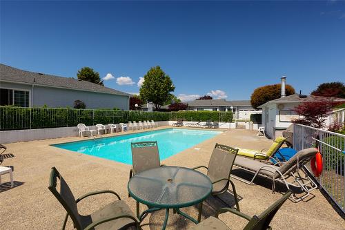 60-1101 Cameron Avenue, Kelowna, BC - Outdoor With In Ground Pool With Deck Patio Veranda