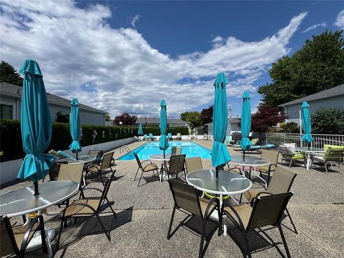 60-1101 Cameron Avenue, Kelowna, BC - Outdoor With In Ground Pool With Deck Patio Veranda