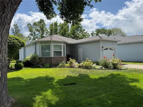 60-1101 Cameron Avenue, Kelowna, BC - Outdoor