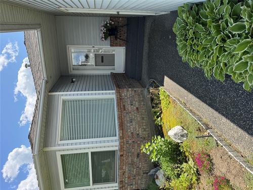 60-1101 Cameron Avenue, Kelowna, BC - Outdoor