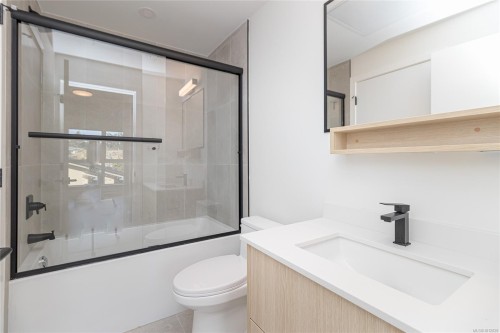 333-2629 Millstream Rd, Langford, BC - Indoor Photo Showing Bathroom