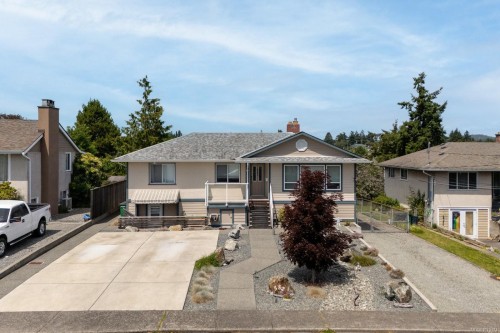 582 Baxter Ave, Saanich, BC 