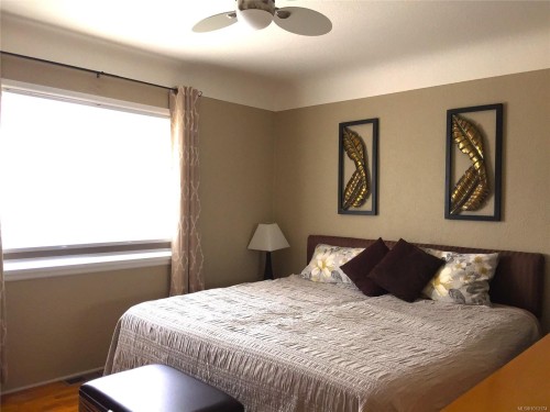 582 Baxter Ave, Saanich, BC 