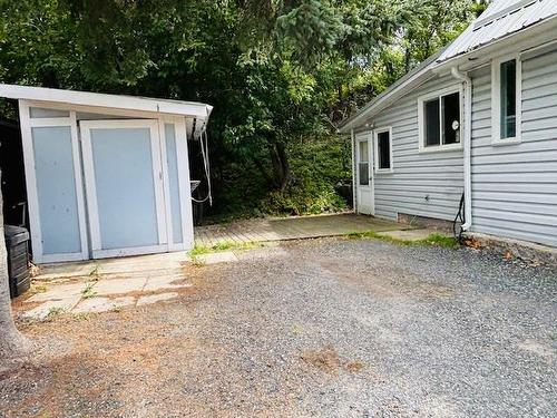 215 Matheson St N, Kenora, ON - Outdoor With Exterior