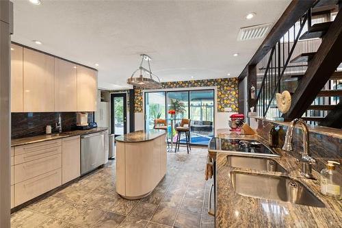 1788 Henderson Hwy, Winnipeg, MB 