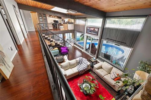 1788 Henderson Hwy, Winnipeg, MB 