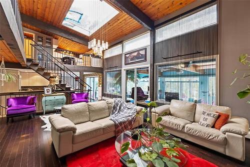 1788 Henderson Hwy, Winnipeg, MB 