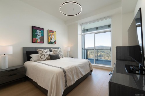 1702-2000 Hannington Rd, Langford, BC - Indoor Photo Showing Bedroom