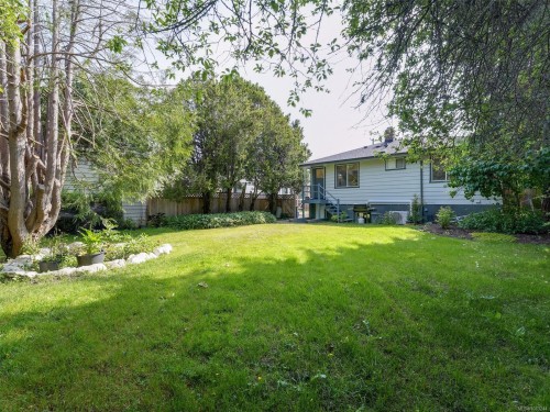 1728 Foul Bay Rd, Victoria, BC 