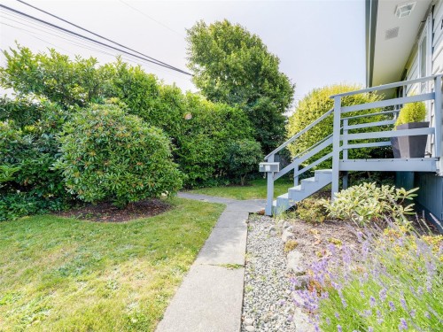 1728 Foul Bay Rd, Victoria, BC 