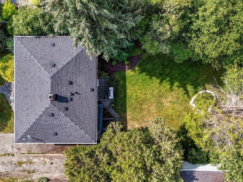1728 Foul Bay Rd, Victoria, BC 