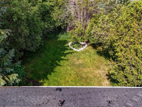 1728 Foul Bay Rd, Victoria, BC 