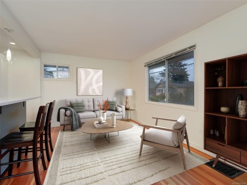 1728 Foul Bay Rd, Victoria, BC 