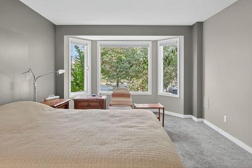 68-1201 Cameron Avenue, Kelowna, BC - Indoor Photo Showing Bedroom