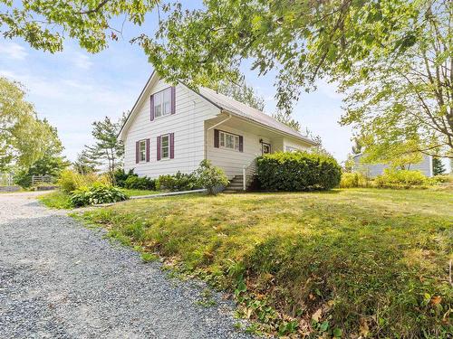 193 Highway 2, Enfield, NS 