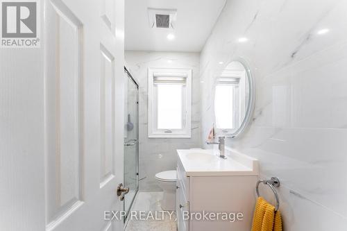 2505 Dufferin Street, Toronto, ON - Indoor Photo Showing Bathroom