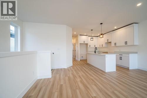 2648 Tranquille Road Unit# 116, Kamloops, BC - Indoor Photo Showing Kitchen