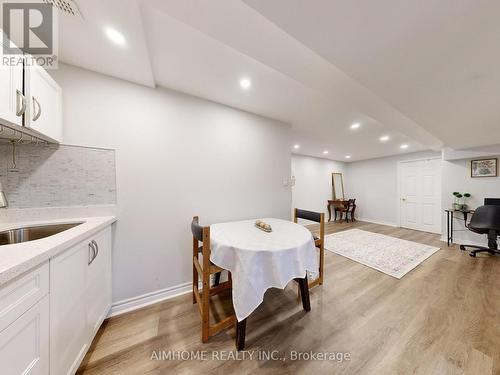 342 Savage Road, Newmarket, ON - Indoor