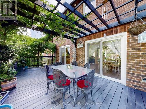 342 Savage Road, Newmarket, ON - Outdoor With Deck Patio Veranda With Exterior