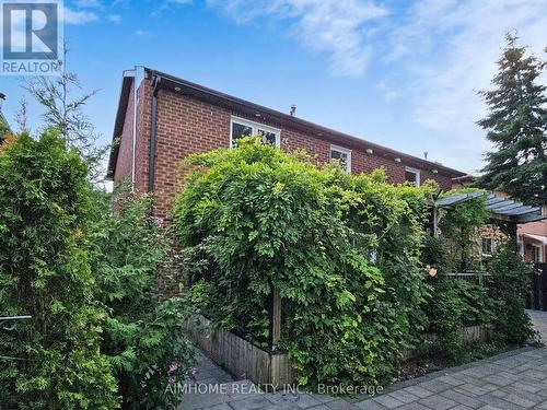 342 Savage Road, Newmarket, ON - Outdoor