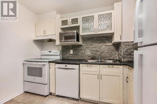 120 Royalton Private, Ottawa, ON - Indoor Photo Showing Kitchen With Double Sink