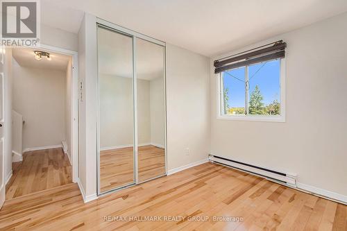 120 Royalton Private, Ottawa, ON - Indoor Photo Showing Other Room