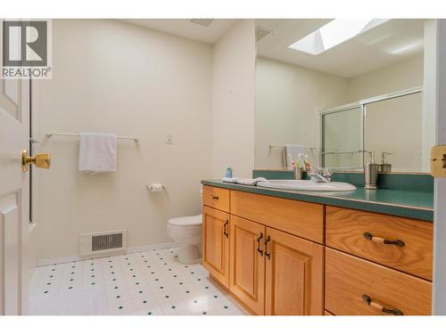 2718 Osachoff Road, South Slocan, BC - Indoor Photo Showing Bathroom