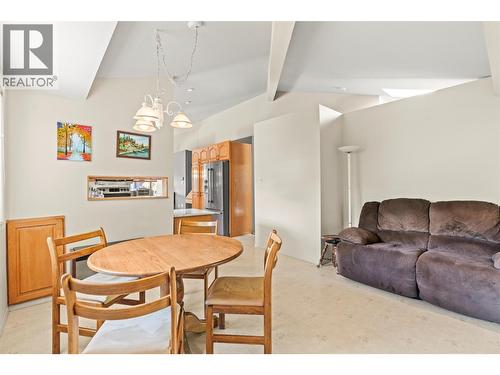 2804 25 Street, Vernon, BC - Indoor Photo Showing Dining Room