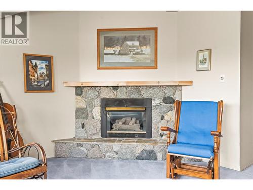 2804 25 Street, Vernon, BC - Indoor Photo Showing Living Room With Fireplace