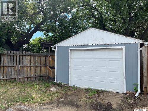 4530 Dewdney Avenue, Regina, SK - Outdoor