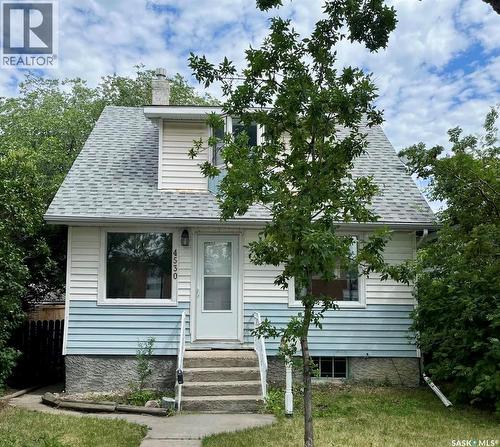 4530 Dewdney Avenue, Regina, SK - Outdoor