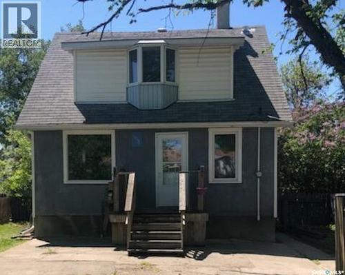 4530 Dewdney Avenue, Regina, SK - Outdoor