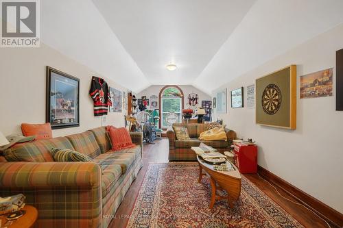 36 Manitouwabing Estates Road, Mckellar, ON - Indoor