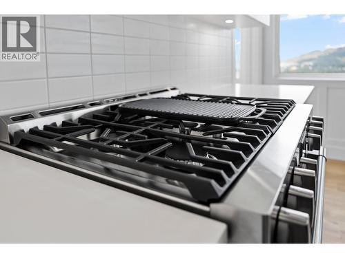 2871 Copper Ridge Drive, West Kelowna, BC - Indoor Photo Showing Kitchen