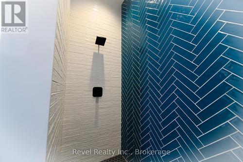 201 - 17 Spooner Crescent, Collingwood, ON - 