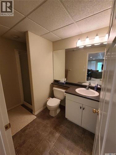 6 Eagle View Way, Elk Ridge, SK - Indoor Photo Showing Bathroom