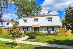 1 - 469 CLARIDGE ROAD  Burlington, ON L7N 2S1