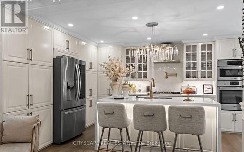 1270 Saginaw Crescent, Mississauga, ON - Indoor Photo Showing Kitchen