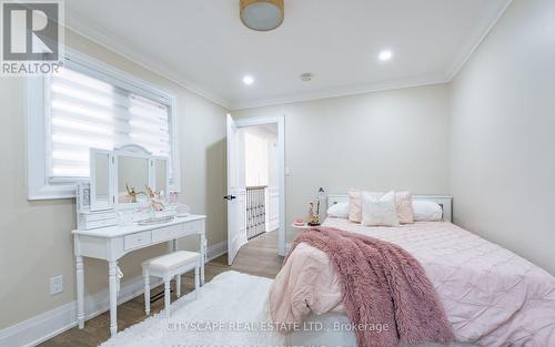 1270 Saginaw Crescent, Mississauga, ON - Indoor Photo Showing Bedroom